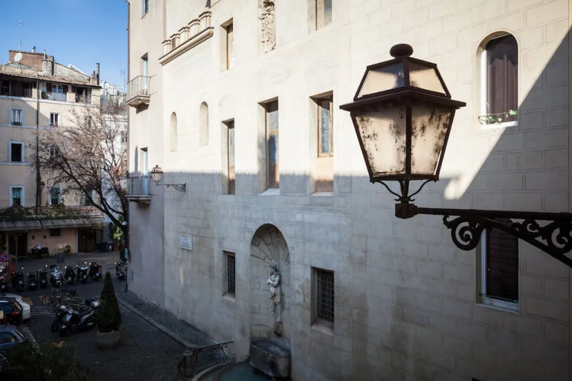 Habitat's Campo di Fiori Apartments — комфортный отель в Риме
