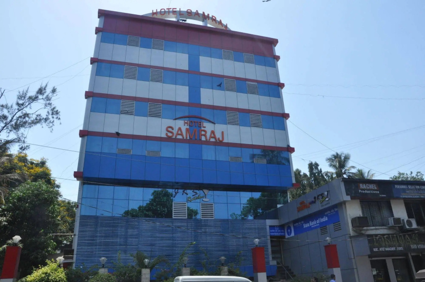Samraj Hotel — отель с удобствами в Мумбаи