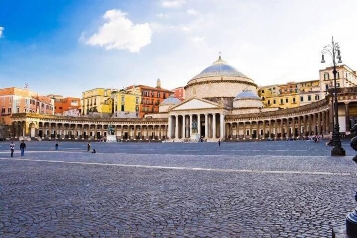 Vesuvius Suite - Elegante appartamento in centro — отзывы гостей и цены