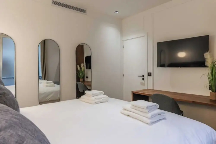Superb AC Apartment Center of Paris — отзывы гостей и цены