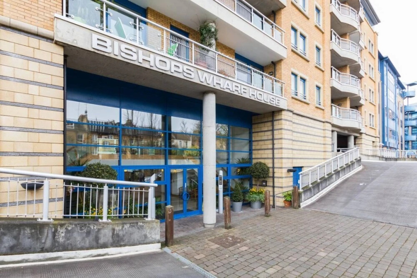 Цены на Cosy 1-bed Battersea Riverside Apartment в Лондоне