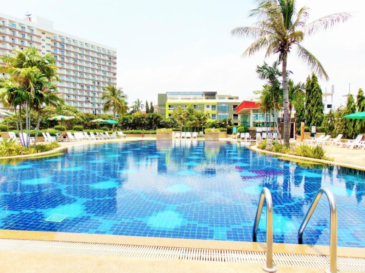 Pattaya Jomtien Holiday Apartments in Jomtien Beach Condominiums — отель с удобным расположением в Паттайе