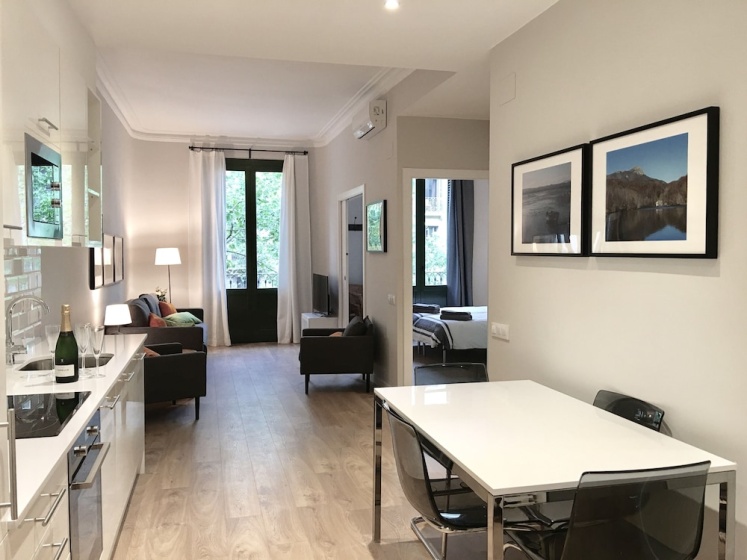 Apartamento con Inmejorable Ubicación al lado de Las Ramblas — отзывы гостей и цены