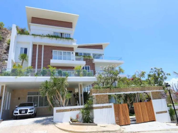 Ruby Luxury Apartments — отель с удобным расположением в Нячанге
