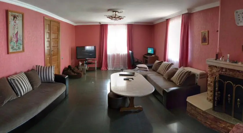 Pepos Guesthouse — отель в Кобулети, Грузия