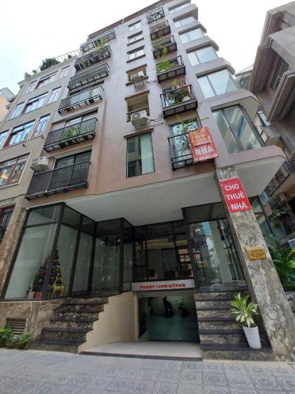 HB Serviced Apartment - Lac Long Quan — отель с удобным расположением в Ханое