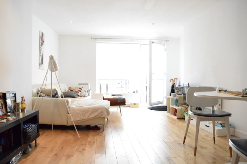 Spacious Apartment In East London With Balcony — отель в Лондоне, Соединенное Королевство