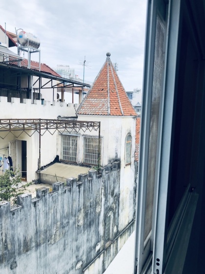 Tiny Apartment Saigon Centre — отель с удобствами в Хошимине