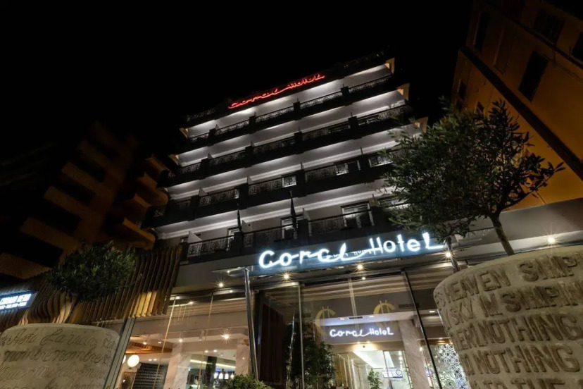 Coral Hotel Athens — отель в Афины для семейного отдыха