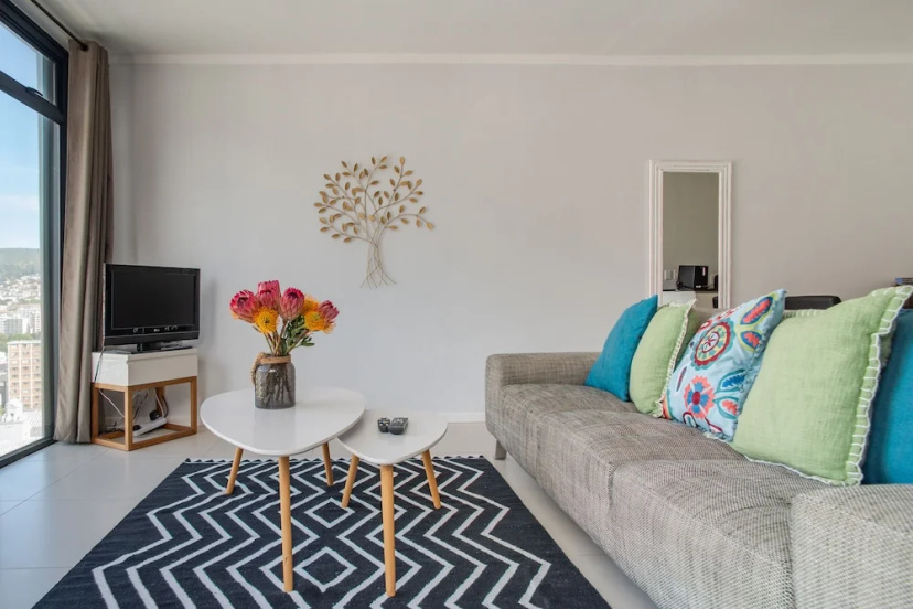 Four Seasons Apartments — комфортный отель в Кейптауне