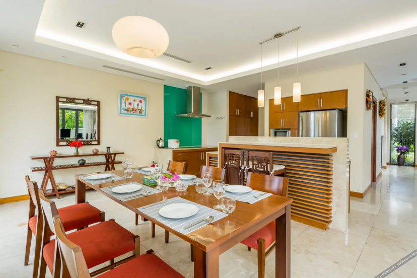 Ocean Beach Villas Da Nang 3 bedroom Garden View — забронировать отель в Дананге