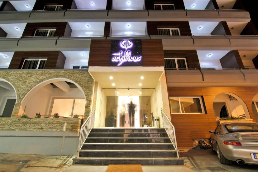 Achilleos City Hotel — отель в удобной локации в Ларнака