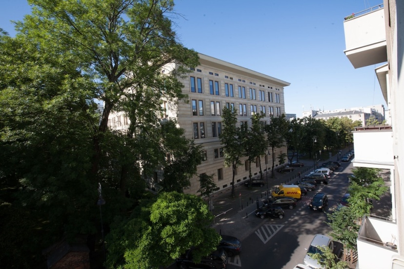 Warsaw Concierge Travellers Nest Wspolna — отель с удобным расположением в Варшаве