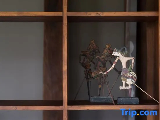 Benisari Batik Garden Cottage — забронировать отель в Убуде