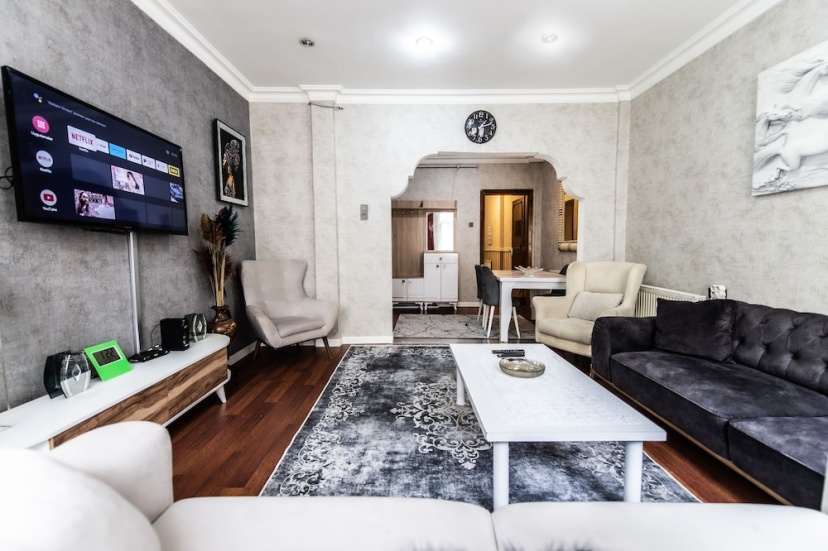 Taksim Square - Best Location — комфортный отель в Стамбуле