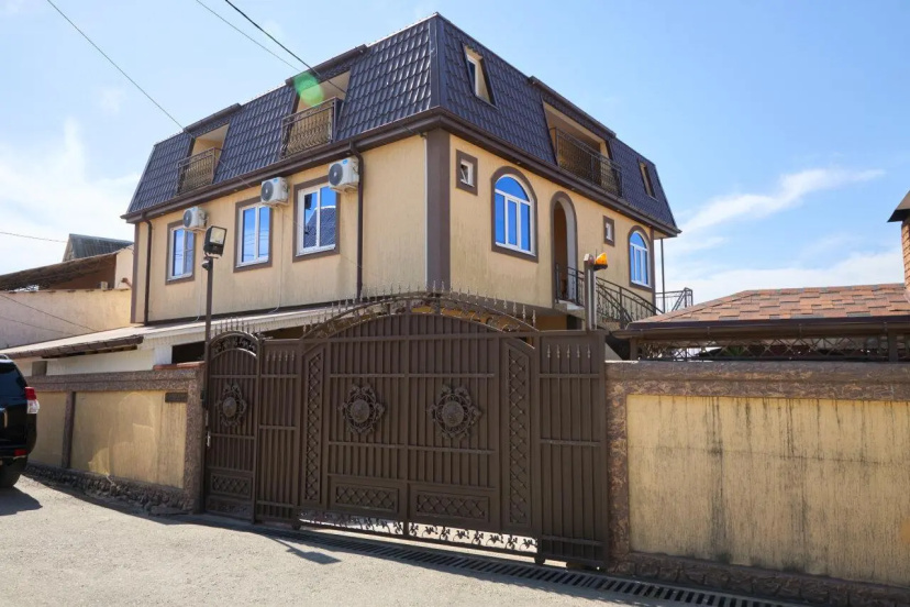 Guest House on Pravoslavnaya 20 B — комфортный отель в Сочи