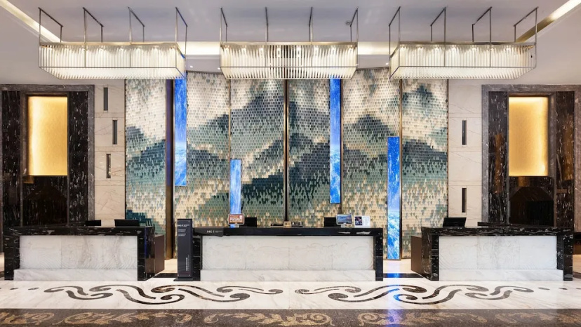 Сравните цены на Crowne Plaza Dujiangyan by IHG в Чэнду