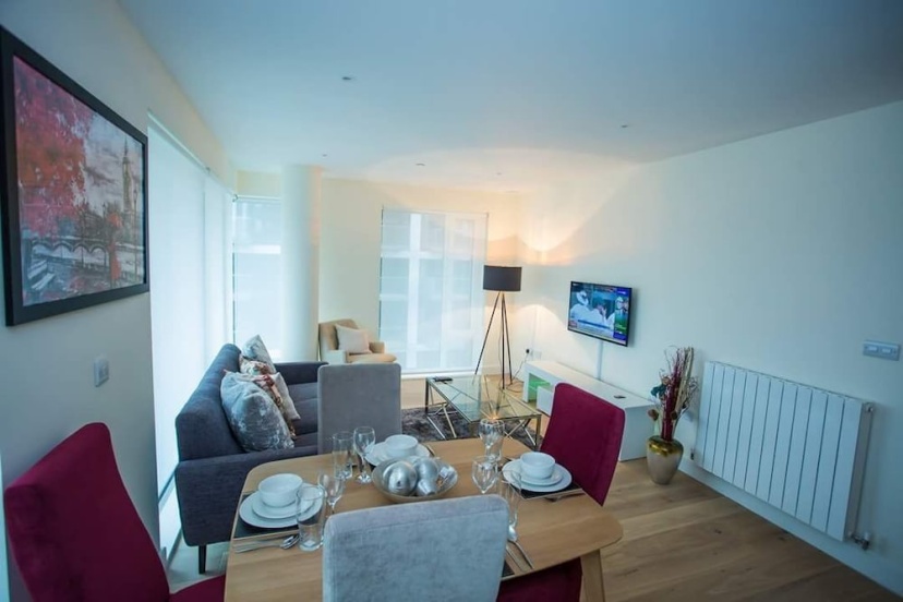 Цены на Premium Woolwich 2 Bed Apartment в Лондоне