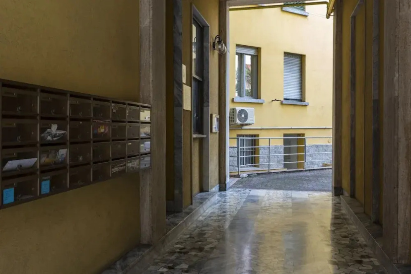 notaMi -  Yellow Line Apartment — забронировать отель в Милане