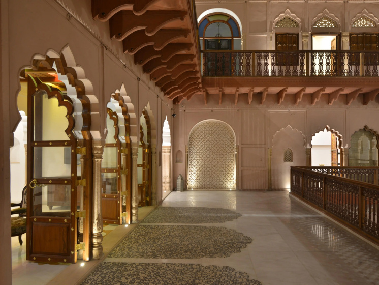 Haveli Dharampura & Golden Haveli- UNESCO awarded Boutique Heritage Hotel — комфортный отель в Дели