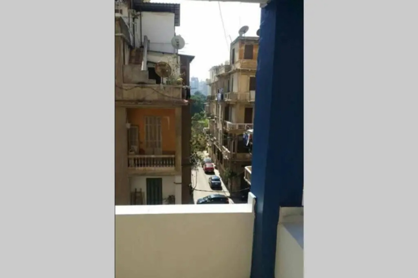 Sunny modern apartment with good internet, near from city center of Alexandria — отель с удобным расположением в Александрии