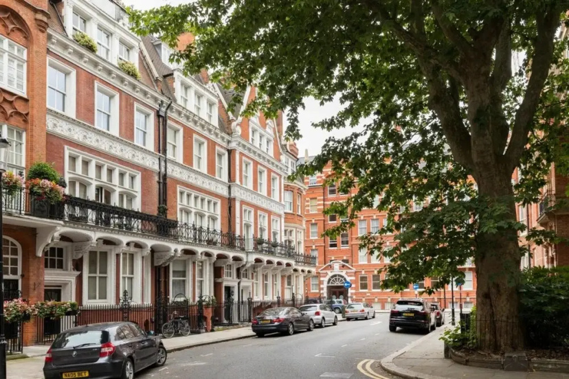 Unique Studio in Kensington near Hyde Park — забронировать отель в Лондоне