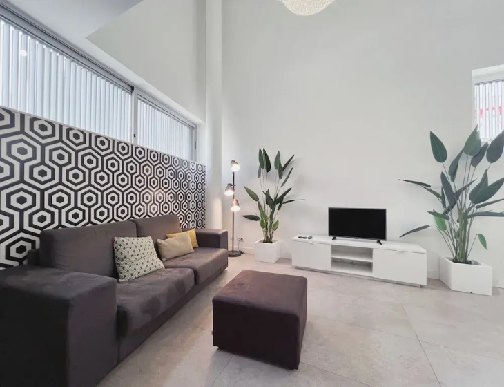 Stay U-nique Apartments Pellaires — забронировать отель в Барселоне