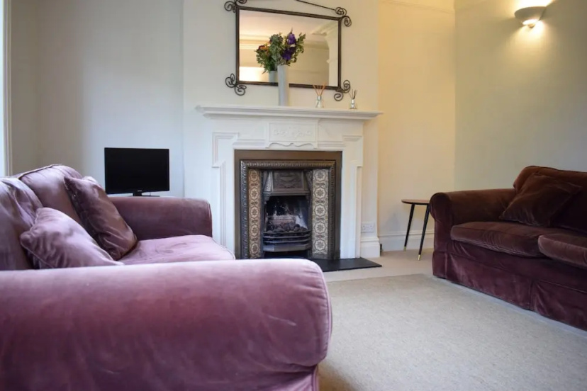 2 Bedroom Apartment Near Hammersmith — отель с удобствами в Лондоне