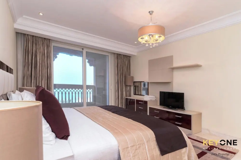 Grandeur 2BR Small Room & Beach Access — отель в Дубае, Объединенные Арабские Эмираты