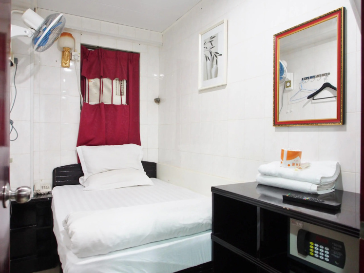 Paris Guest House 2 — отель в Гонконг, Китай