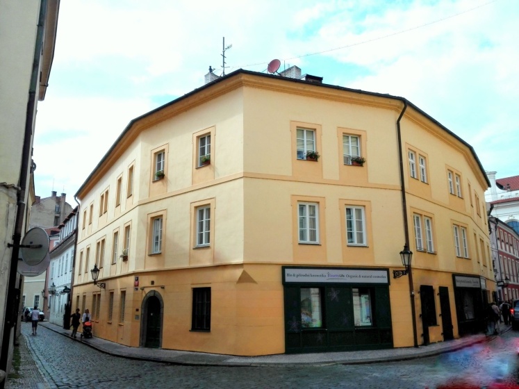 Цены на Old Town Boho Chic Attic в Праге