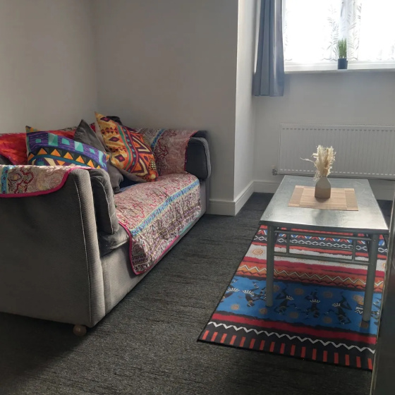 Цены на Charming 1-bed Loft Apartment in Romford в Лондоне
