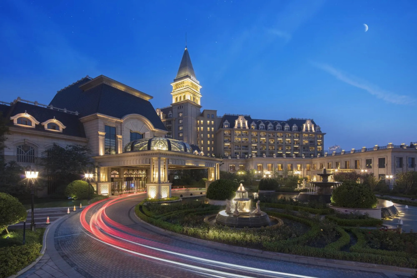 Hilton Qingdao Golden Beach — комфортный отель в Циндао