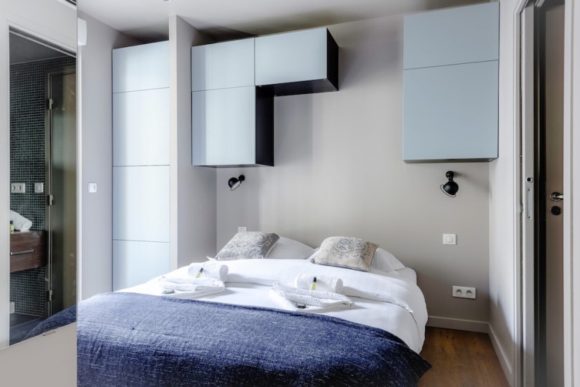 Comfortable Apartment Next to Malesherbes - Very Calm — забронировать отель в Париже