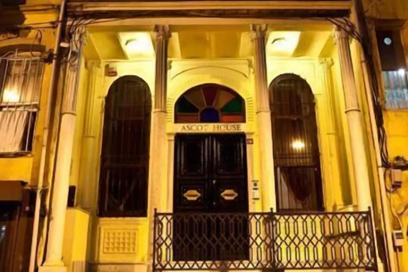 Ascot House — отель с удобным расположением в Стамбуле