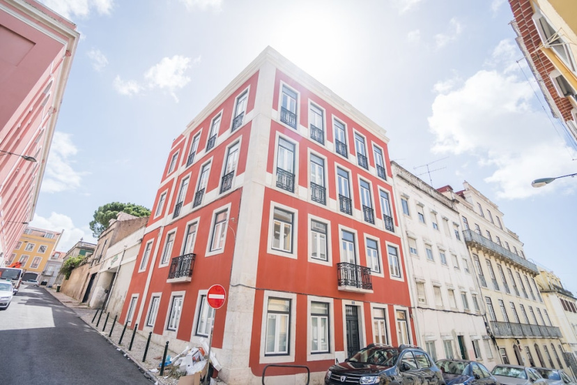 Цены на Principe Real Lightful Apartment в Лиссабоне