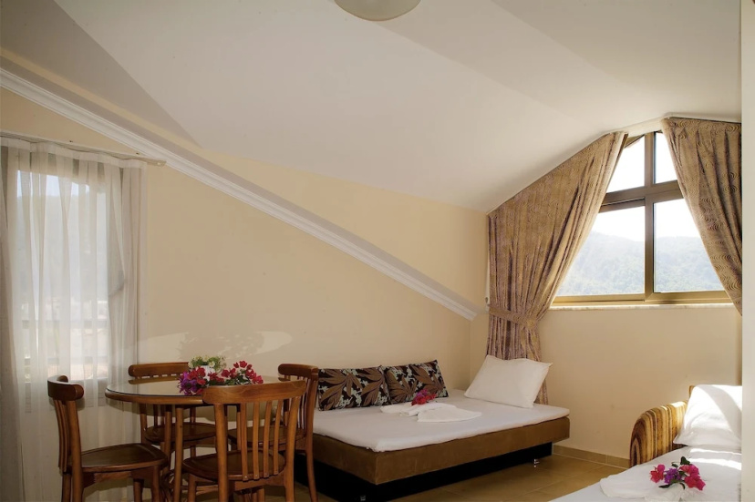 EcemHotel — забронировать отель в Ичмелер