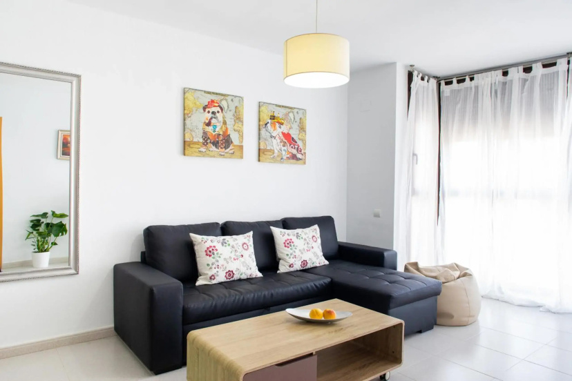 Fantastic Apartment with parking by the Malvarrosa Beach — комфортный отель в Валенсии