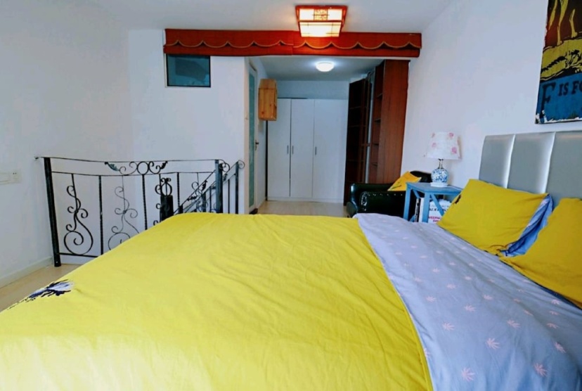 Цены на Avatar American Style Large Queen Bed Apartment в Шэньчжэне