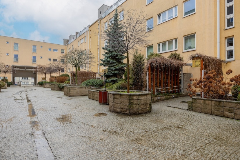 Цены на Warsaw Apartment With Terrace by Renters в Варшаве