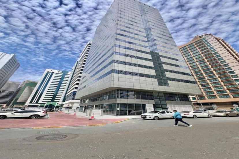 Spacious Furnished Apartment in Palette Tower in Tourist Club Area — отель с удобным расположением в Абу