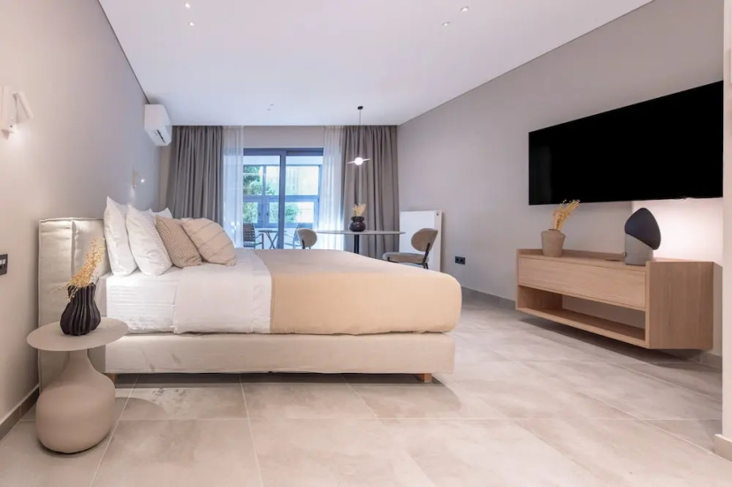 Phaedrus Living Athens Luxury Residences Aurora — отзывы гостей и цены