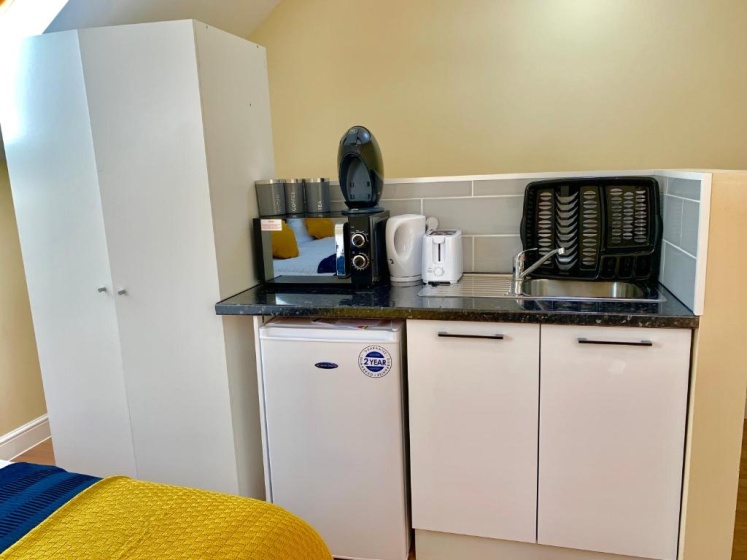 1 Bed Apartment,Recep,Kitchen,Bath — комфортный отель в Лондоне