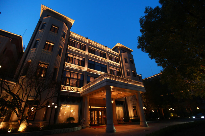 Цены на Shanghai Donghu Hotel в Шанхае