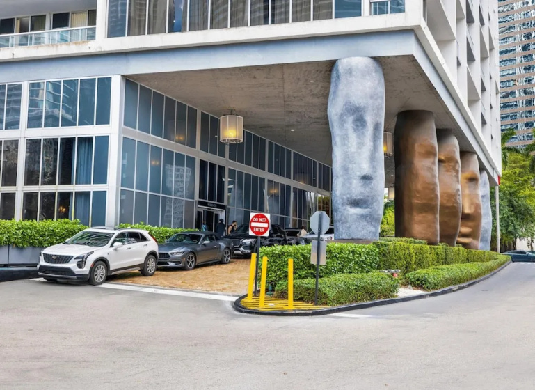 Private Residence at Brickell City Center — комфортный отель в Майами