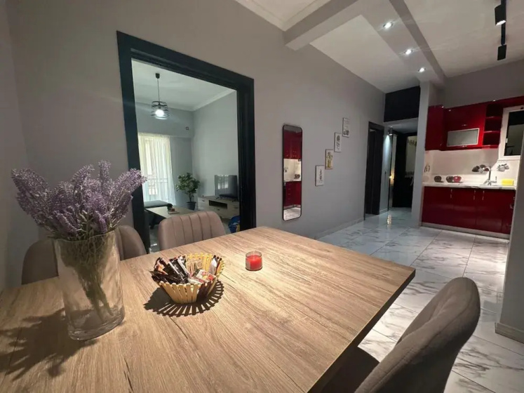 Red Roses Apartment - At083 — отель в Афины, Греция