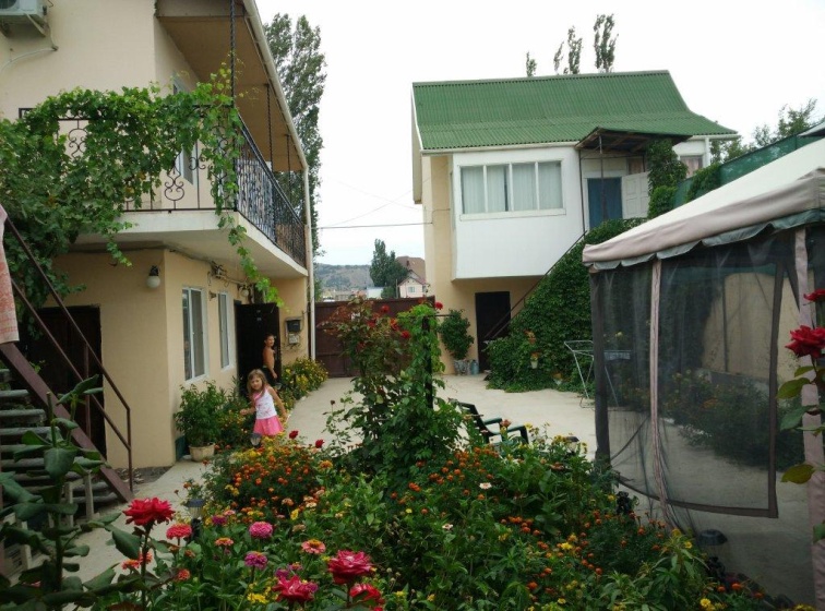 Anna Guest House — отель с удобным расположением в Судак
