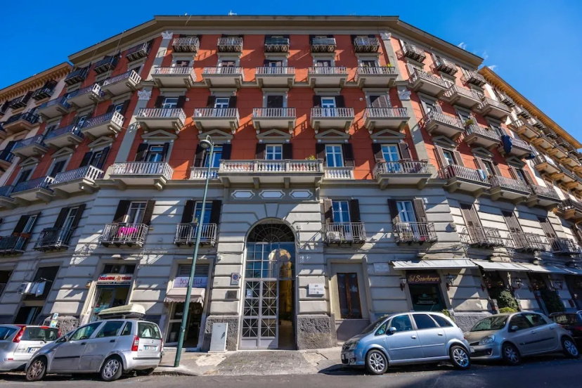 Parkside Flat Close Mergellina and Chiaia — комфортный отель в Неаполе
