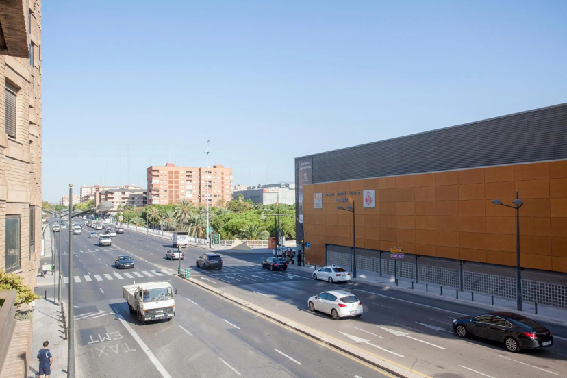 Jardines del Turia - Espacioso apartamento 1 — отель в Валенсии, Испания