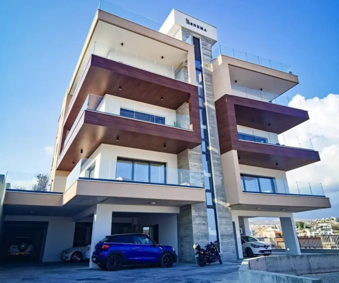 Brand NEW 2-bed Apartment in Agios Athanasios — комфортный отель в Лимассол
